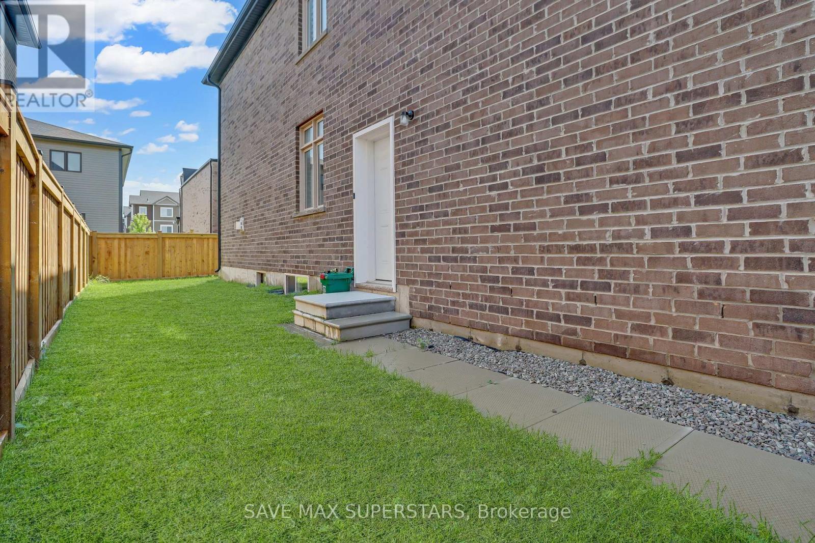 Photo 43 of 159 Franklin Trail, Barrie ON