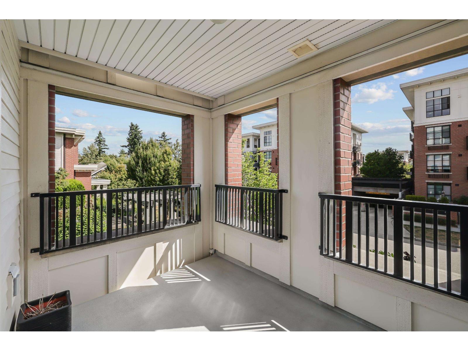 Photo 17 of 202 3323 151 Street, Surrey BC