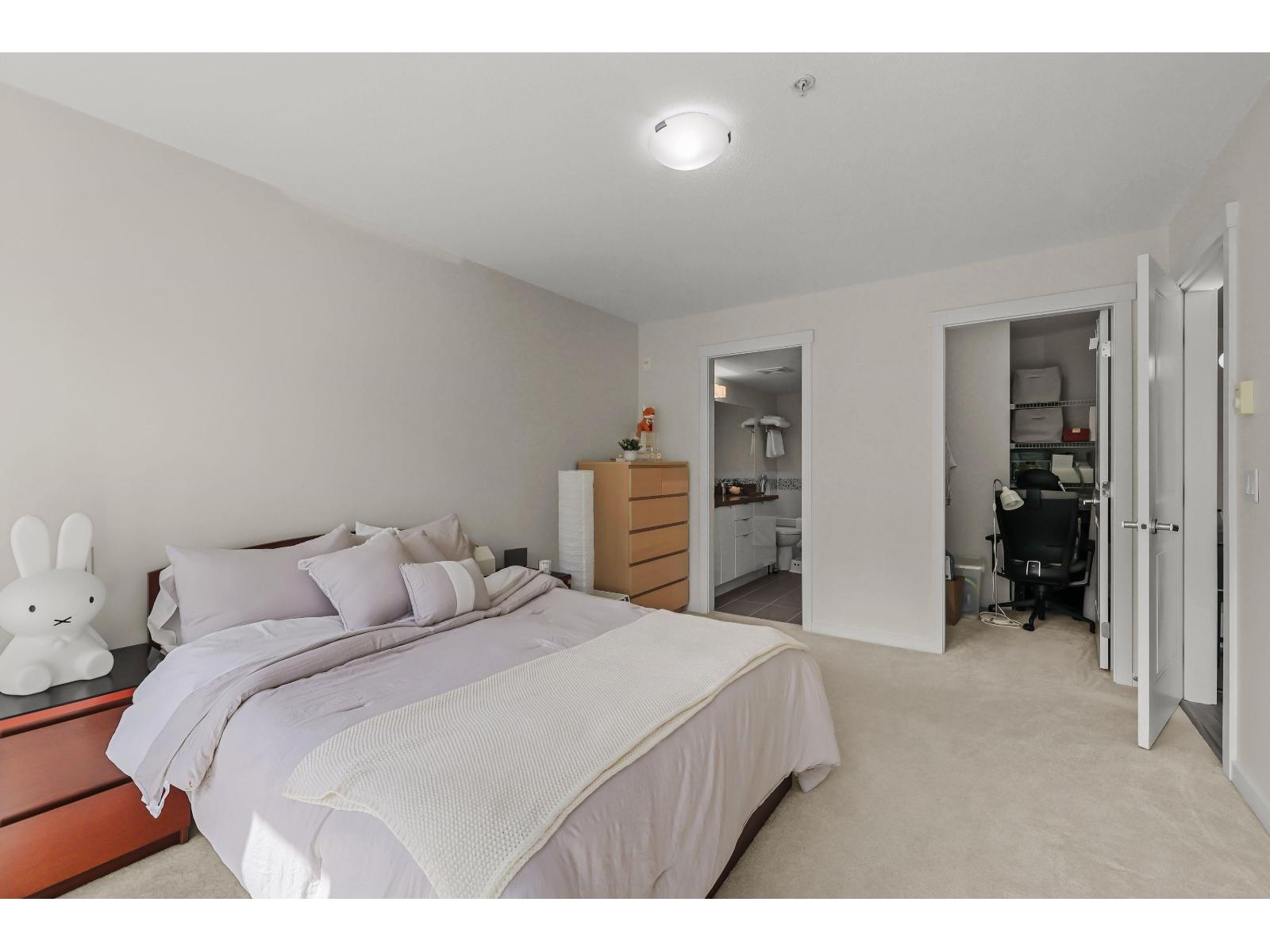 Photo 11 of 202 3323 151 Street, Surrey BC