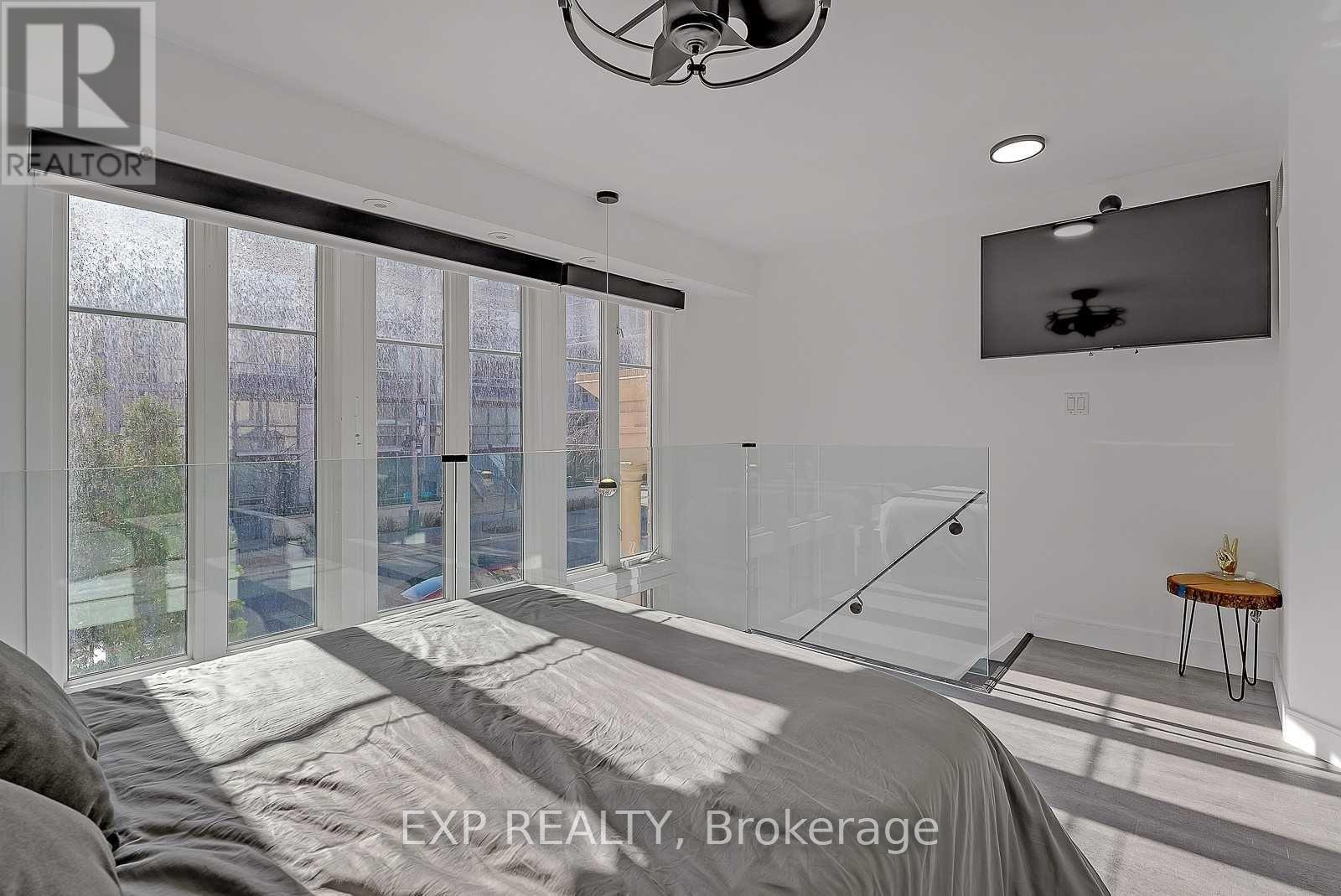 Photo 9 of 1111 50 East Liberty Street, Toronto ON