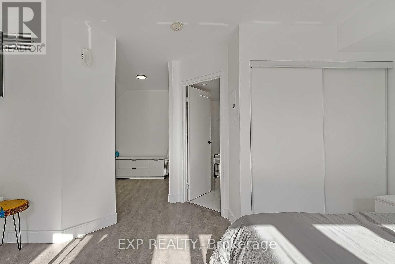 Photo 30 of 1111 50 East Liberty Street, Toronto ON