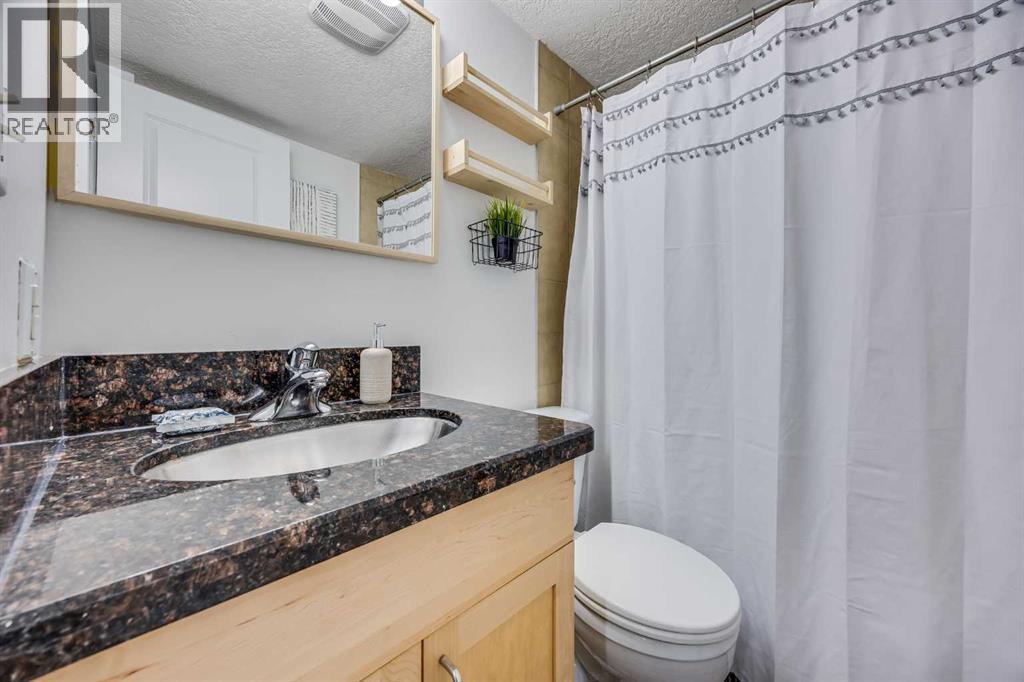 Single Family House for Sale in    Avenue NW Sunnyside Calgary 