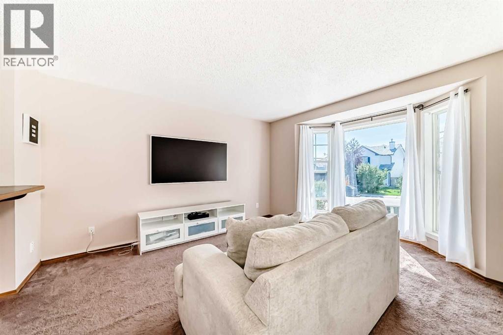 Single Family House 4 Level for Sale in  Bridlewood Avenue SW Bridlewood Calgary 