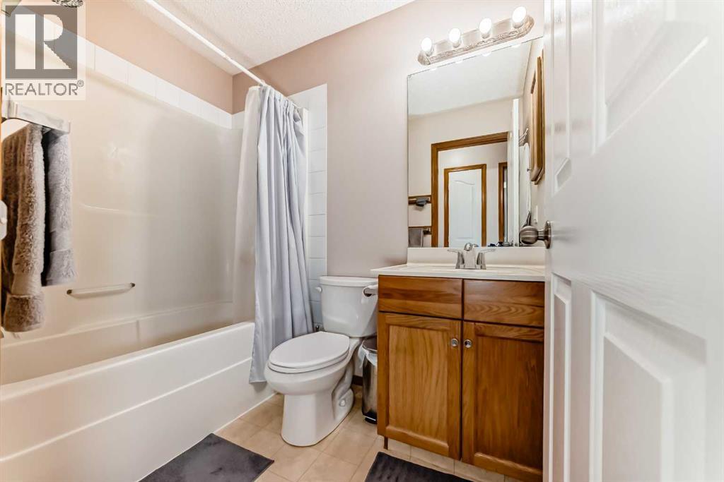 Single Family House 4 Level for Sale in  Bridlewood Avenue SW Bridlewood Calgary 