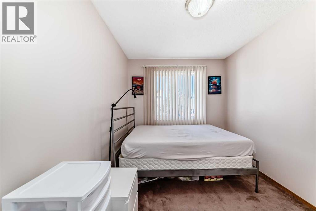 Single Family House 4 Level for Sale in  Bridlewood Avenue SW Bridlewood Calgary 