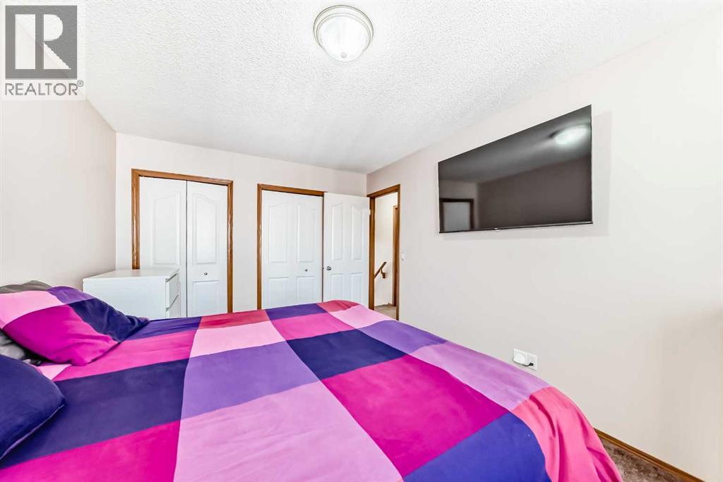 Single Family House 4 Level for Sale in  Bridlewood Avenue SW Bridlewood Calgary 