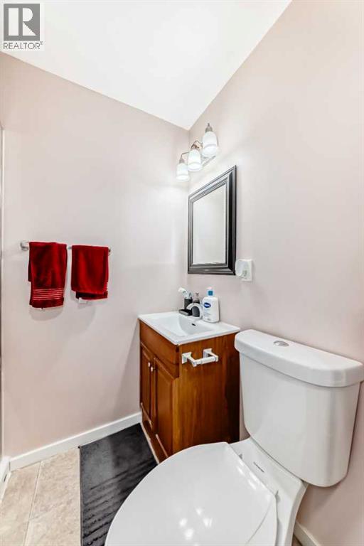 Single Family House 4 Level for Sale in  Bridlewood Avenue SW Bridlewood Calgary 