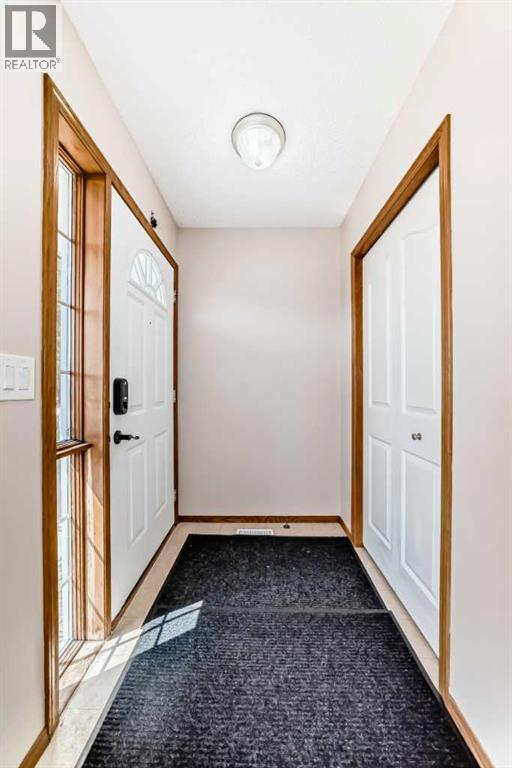 142 Bridlewood Avenue SW, Calgary, Alberta