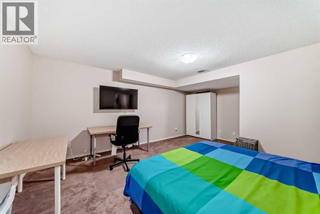Single Family House 4 Level for Sale in  Bridlewood Avenue SW Bridlewood Calgary 