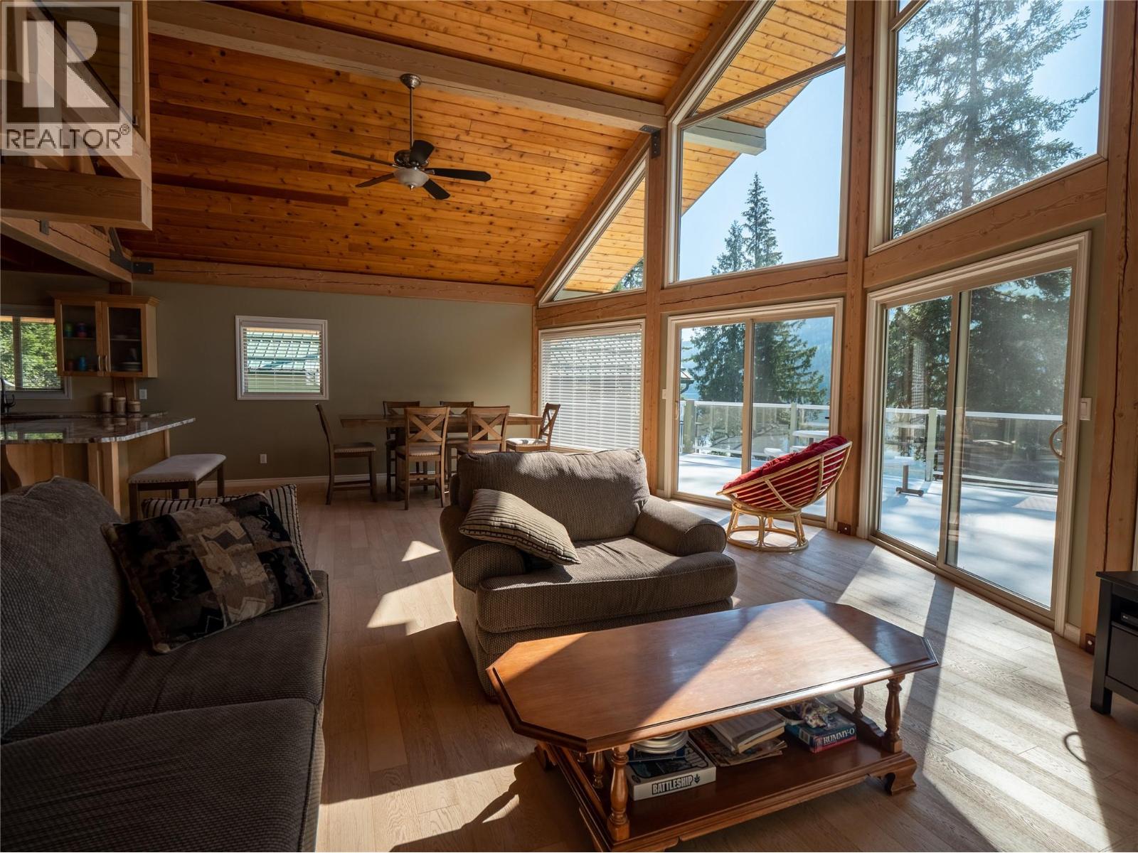 7540 RUSSEL  FSR Creek Unit# 17, Barriere
