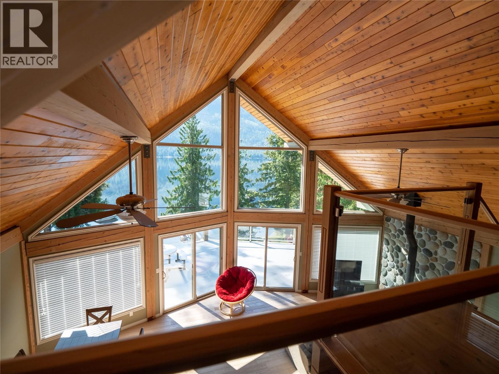 7540 RUSSEL  FSR Creek Unit# 17, Barriere
