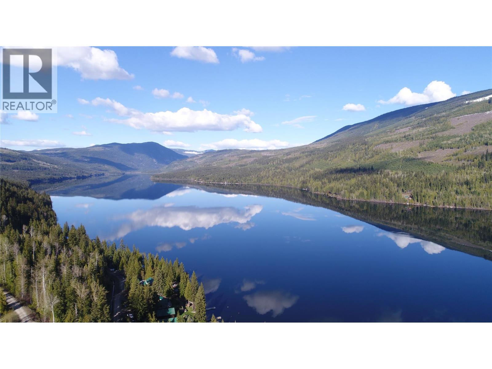 7540 RUSSEL  FSR Creek Unit# 17, Barriere