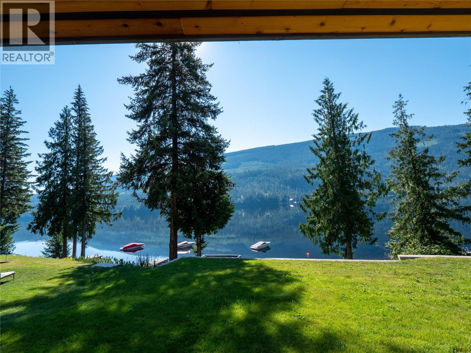 7540 RUSSEL  FSR Creek Unit# 17, Barriere