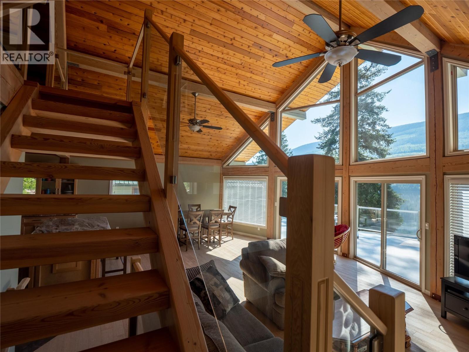 7540 RUSSEL  FSR Creek Unit# 17, Barriere