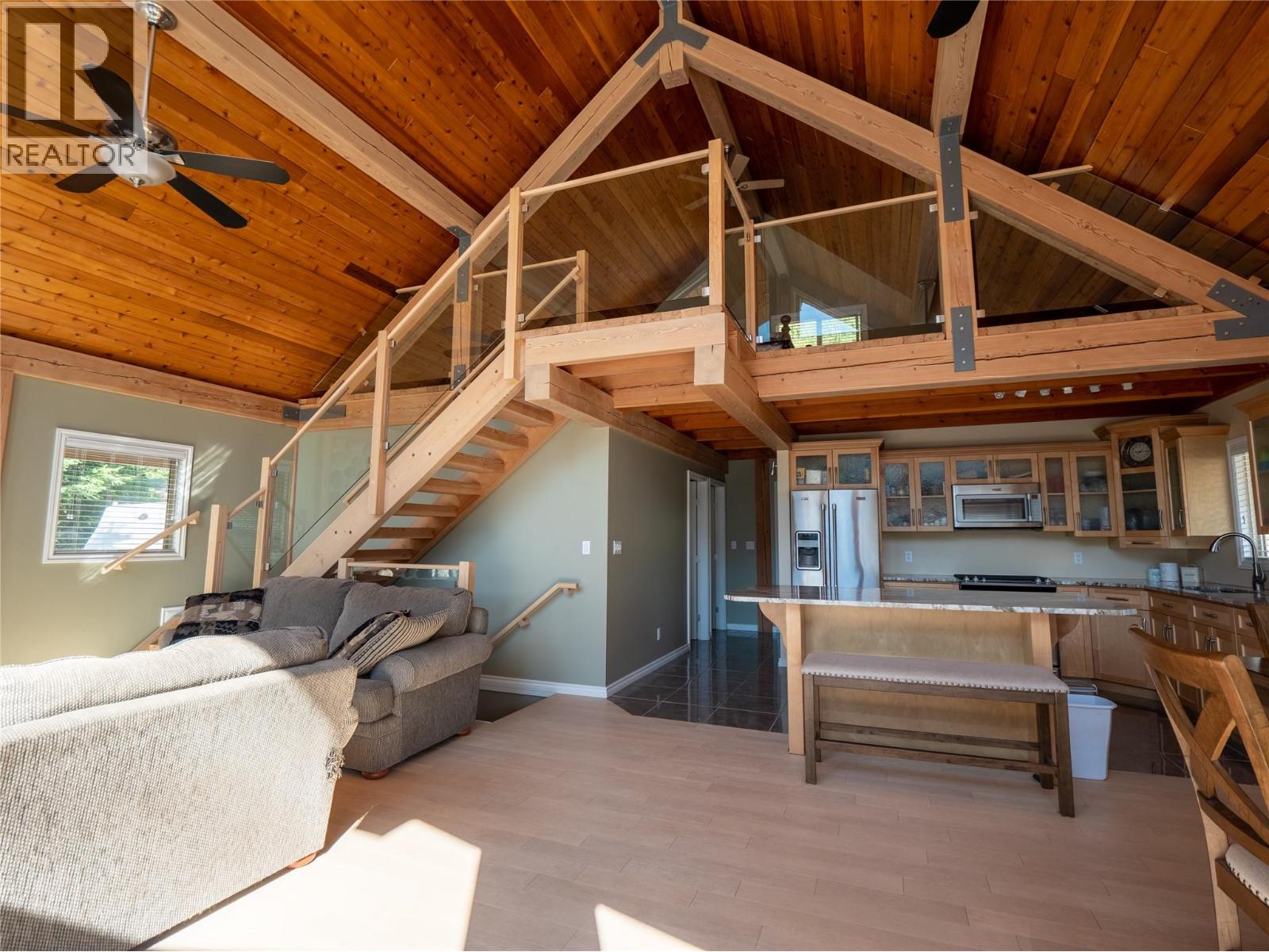 7540 RUSSEL  FSR Creek Unit# 17, Barriere