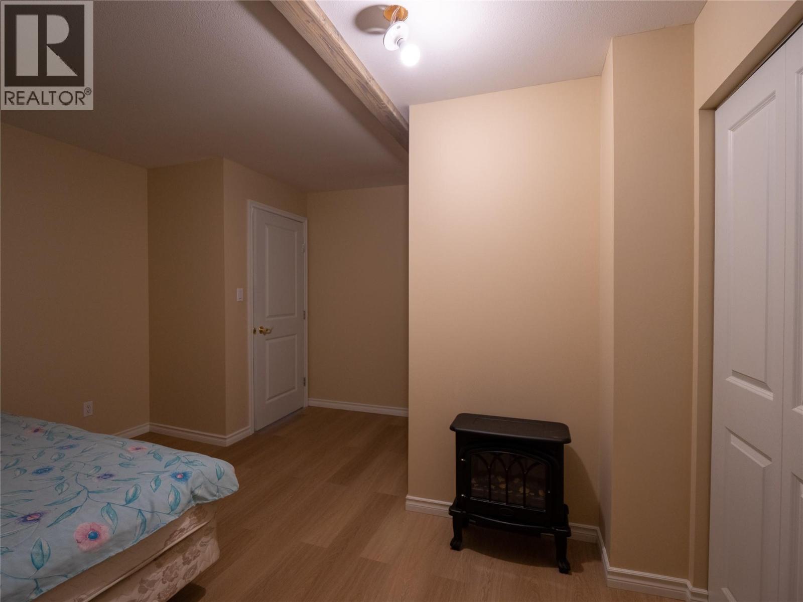 7540 RUSSEL  FSR Creek Unit# 17, Barriere