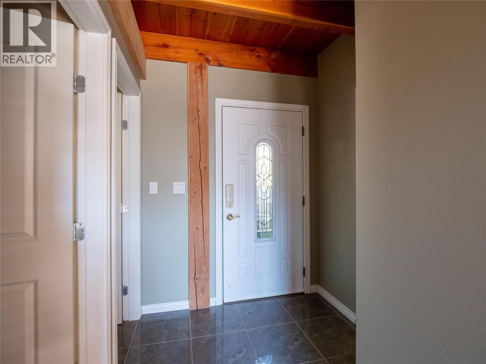 7540 RUSSEL  FSR Creek Unit# 17, Barriere