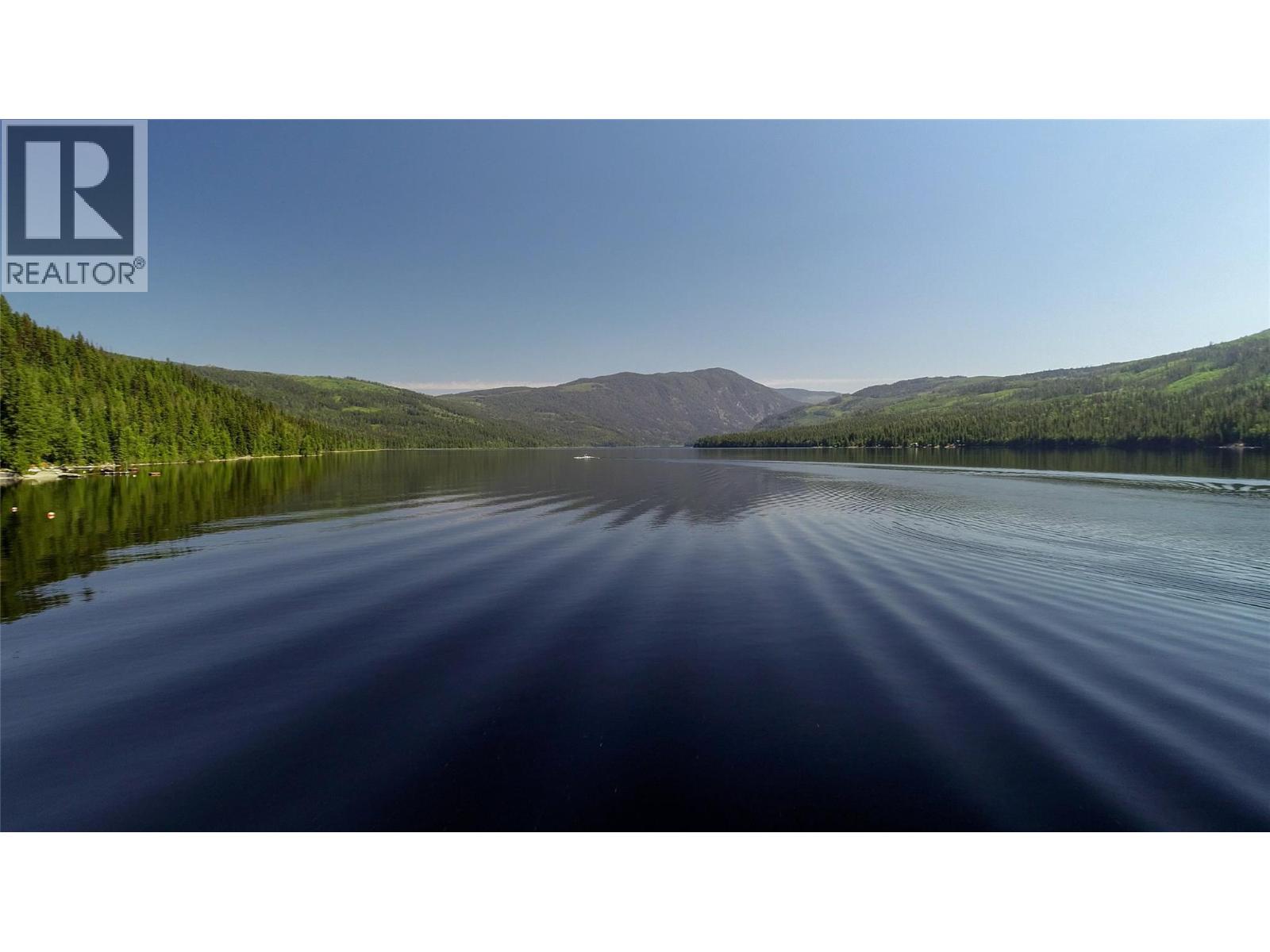 7540 RUSSEL  FSR Creek Unit# 17, Barriere