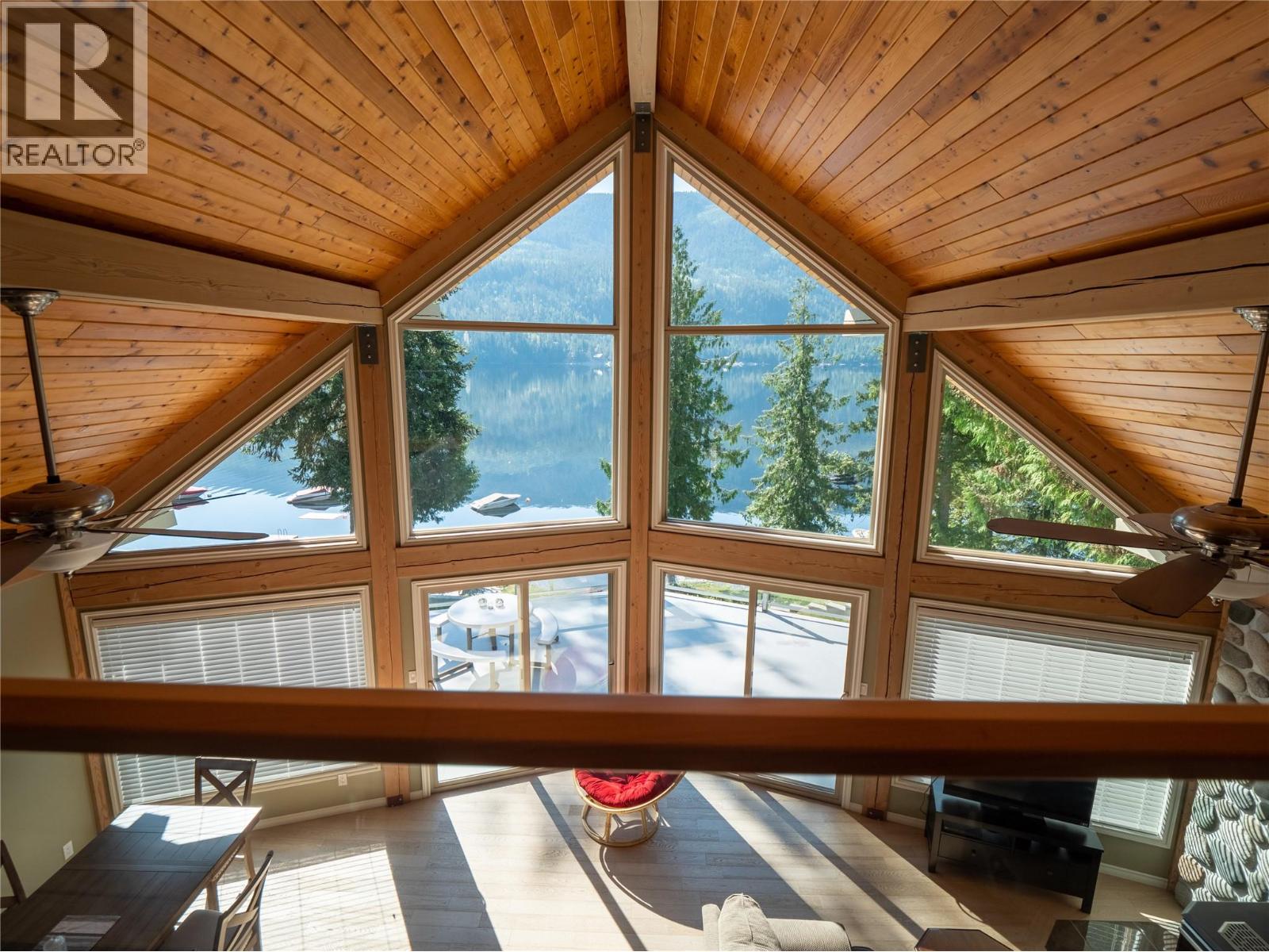 7540 RUSSEL  FSR Creek Unit# 17, Barriere