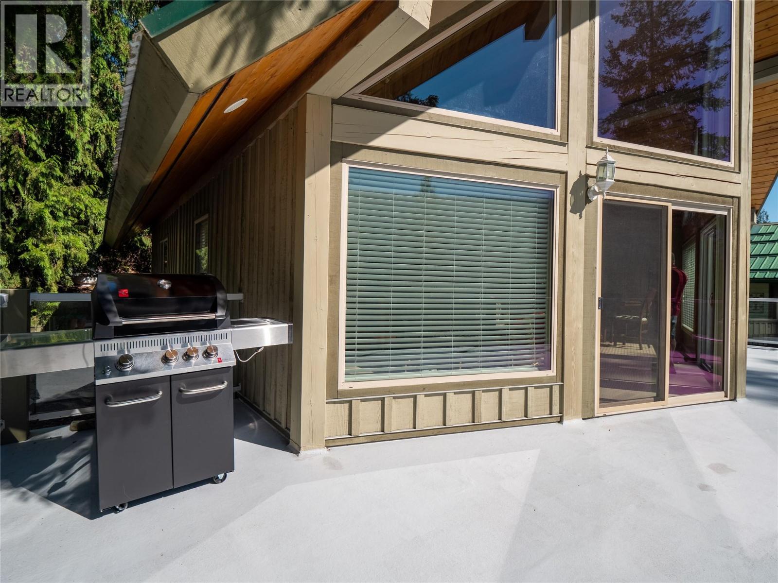 7540 RUSSEL  FSR Creek Unit# 17, Barriere