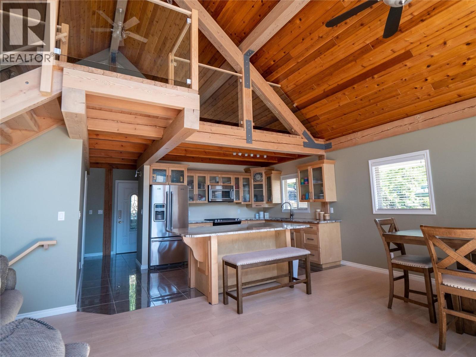 7540 RUSSEL  FSR Creek Unit# 17, Barriere