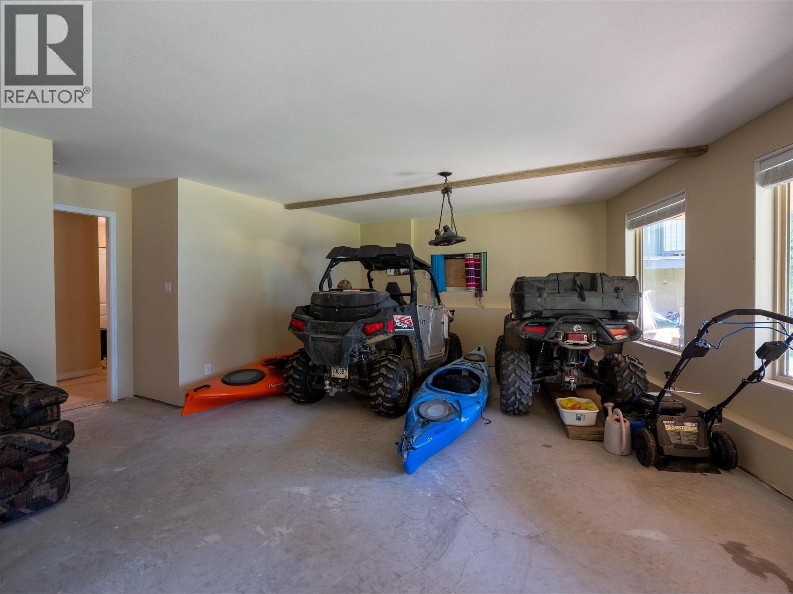 7540 RUSSEL  FSR Creek Unit# 17, Barriere