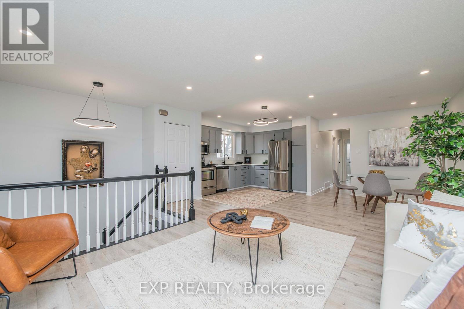 Photo 8 of 15 Kadeer Way, Ottawa ON