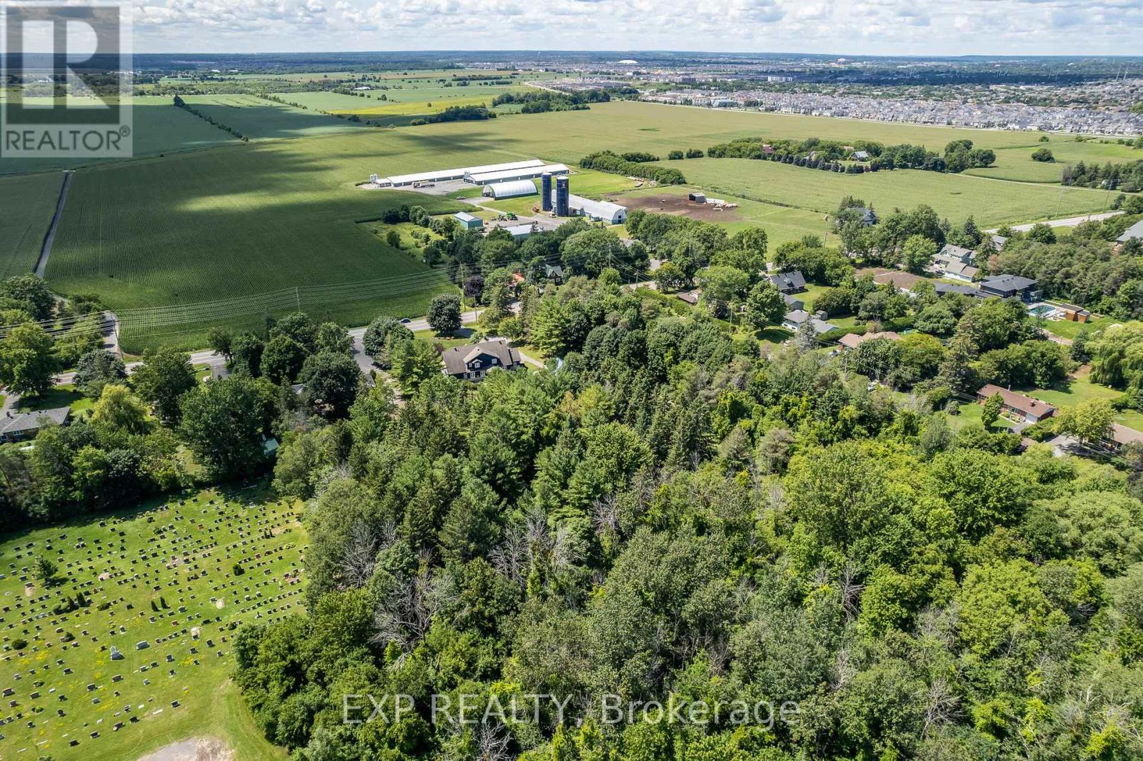 Photo 5 of 5486 Old Richmond Rd Road W, Ottawa ON