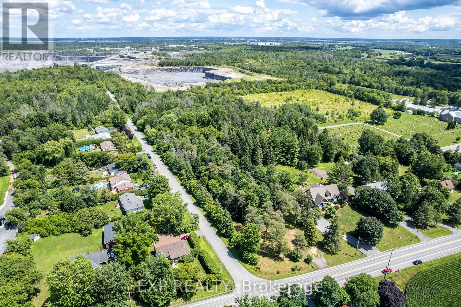 Photo 9 of 5486 Old Richmond Rd Road W, Ottawa ON
