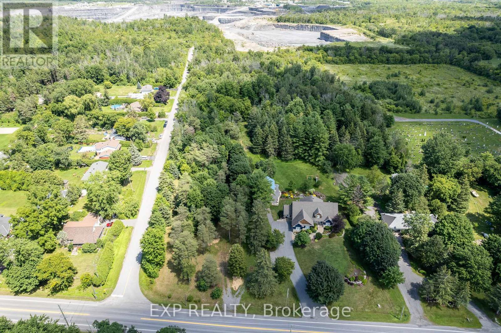 Photo 13 of 5486 Old Richmond Rd Road W, Ottawa ON