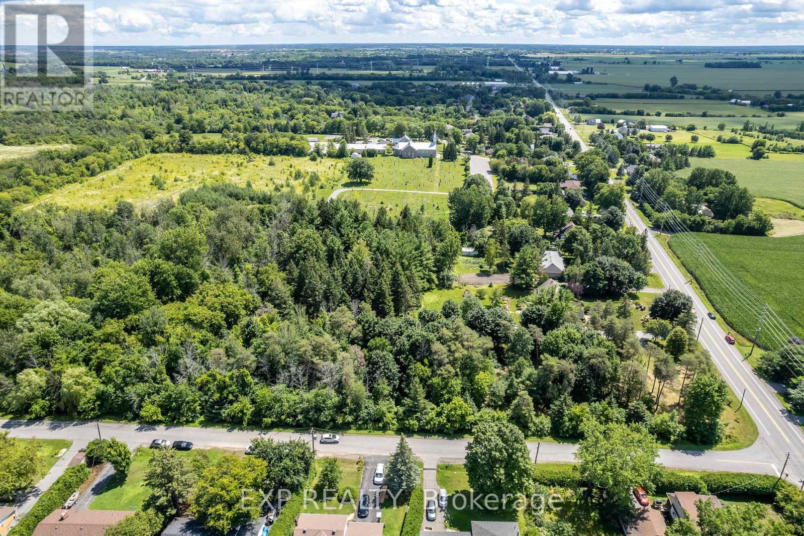Photo 26 of 8 Khymer Court N, Ottawa ON