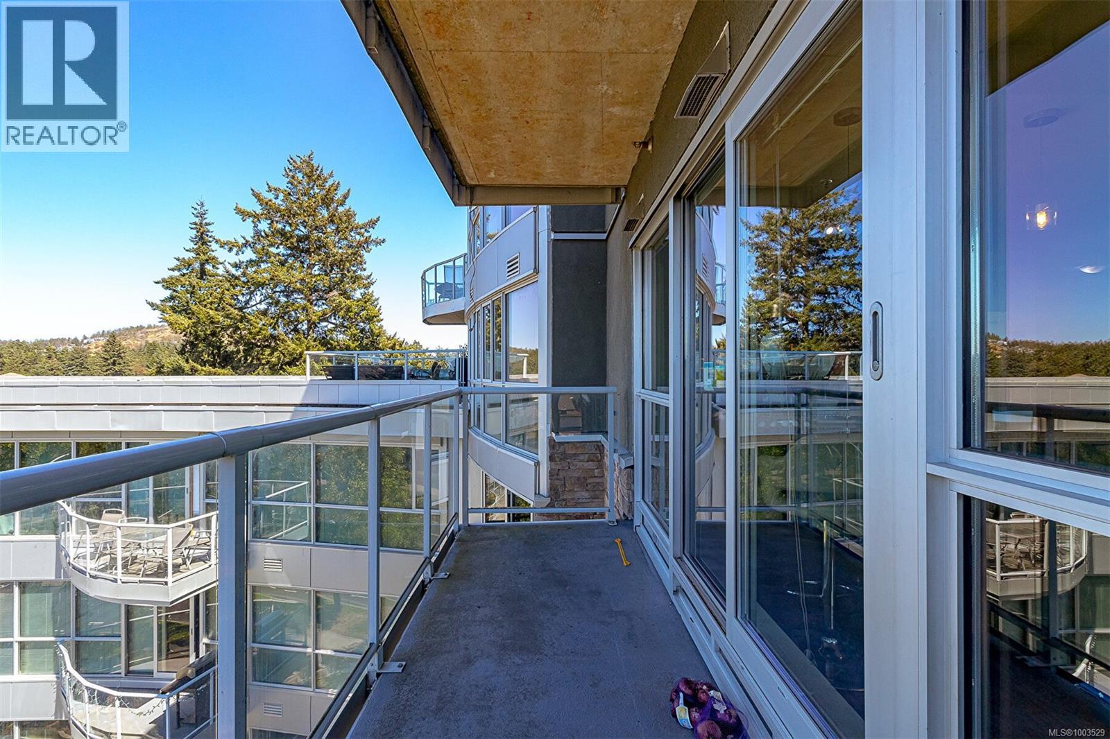Photo 30 of 624 2745 Veterans Memorial Pkwy, Langford BC