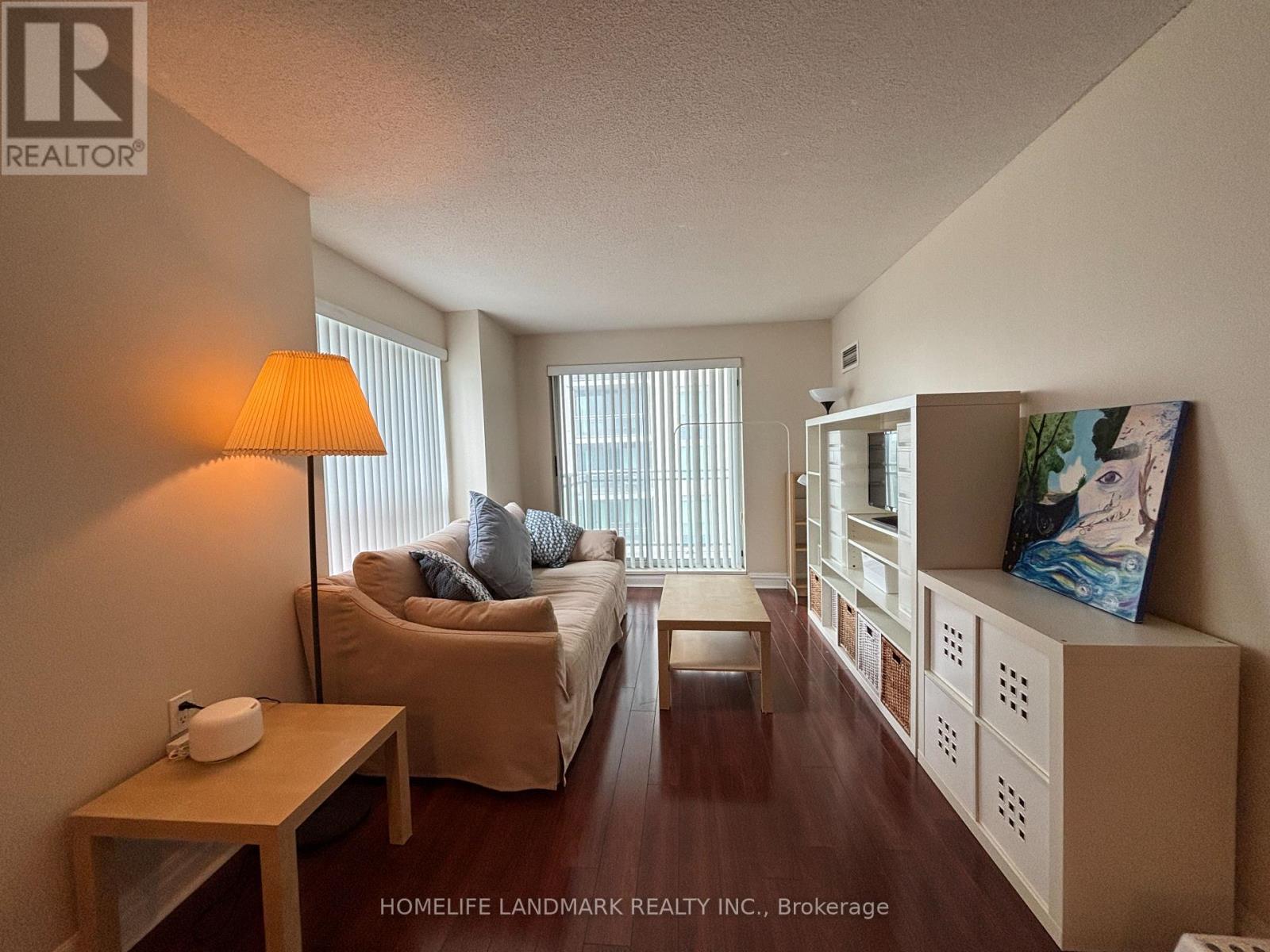 Photo 11 of 902 21 Hillcrest Avenue, Toronto ON