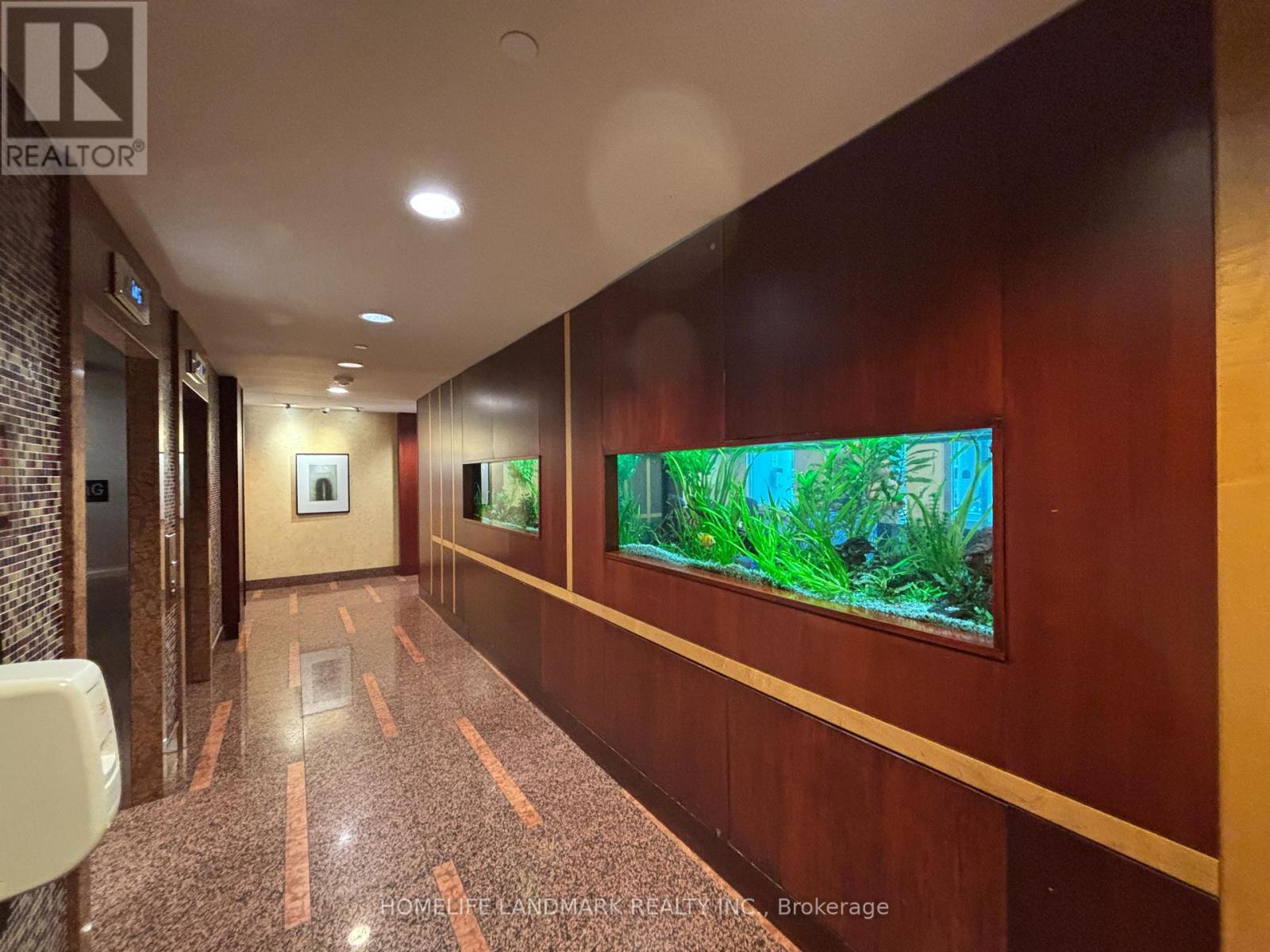Photo 15 of 902 21 Hillcrest Avenue, Toronto ON