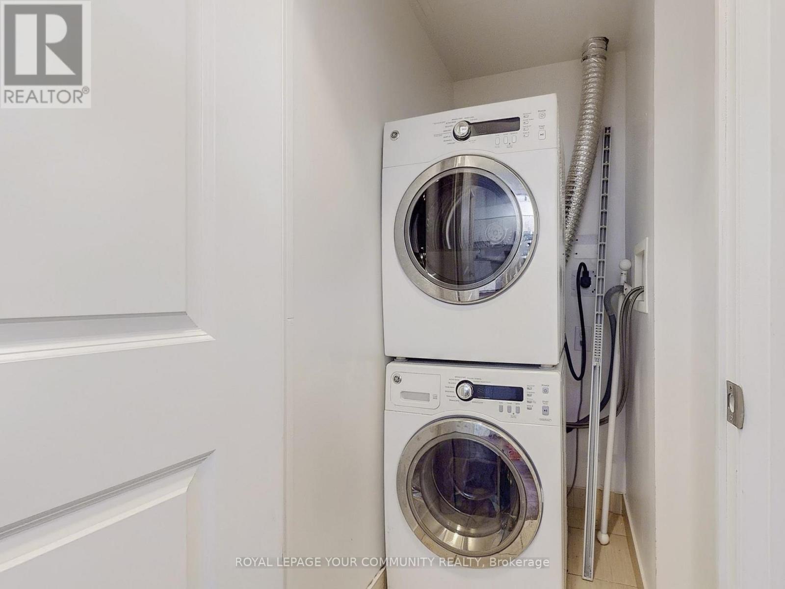 Photo 4 of 522 7161 Yonge Street, Markham ON