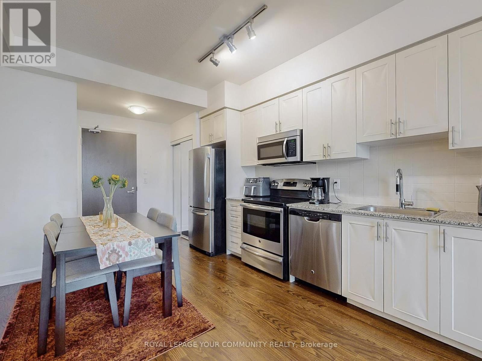 Photo 29 of 522 7161 Yonge Street, Markham ON
