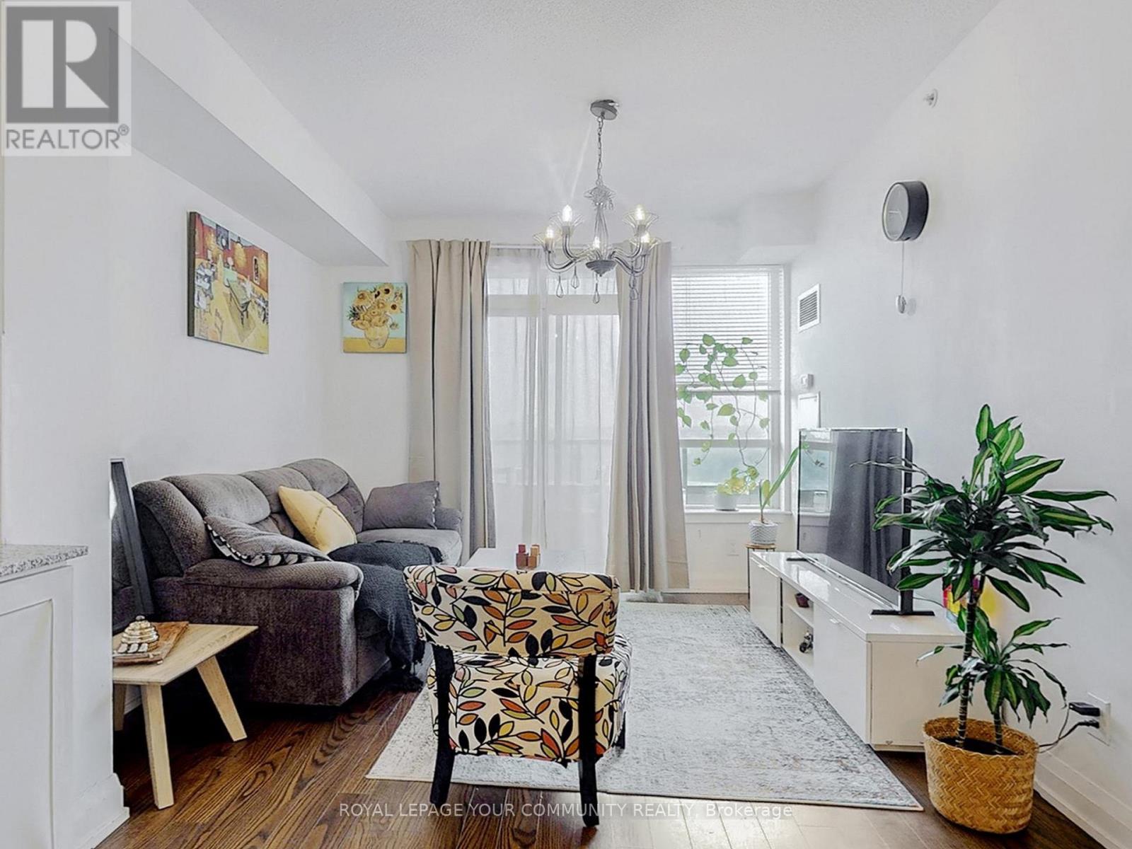 Photo 18 of 522 7161 Yonge Street, Markham ON