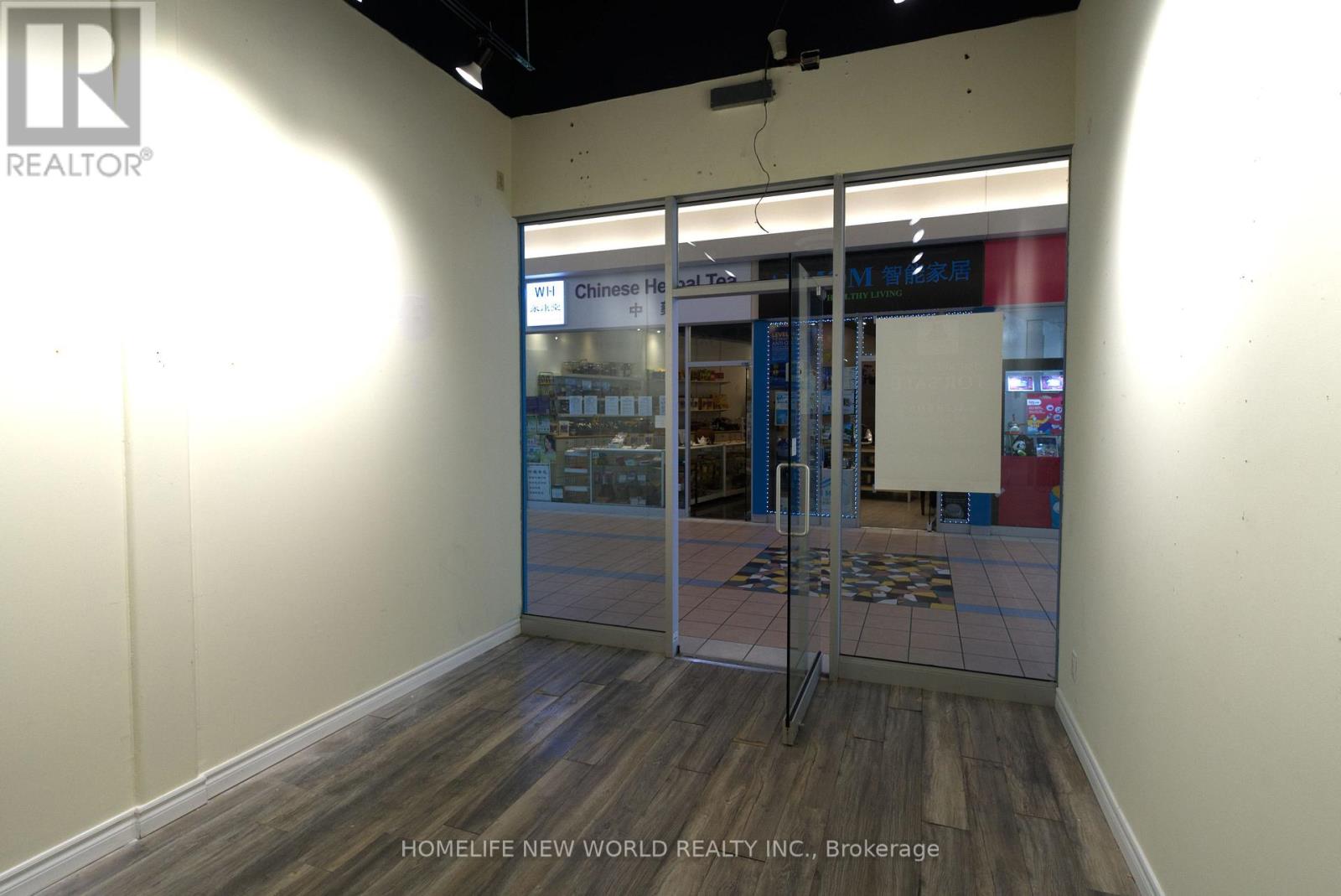 Photo 3 of 208 3255 Highway 7 E, Markham ON
