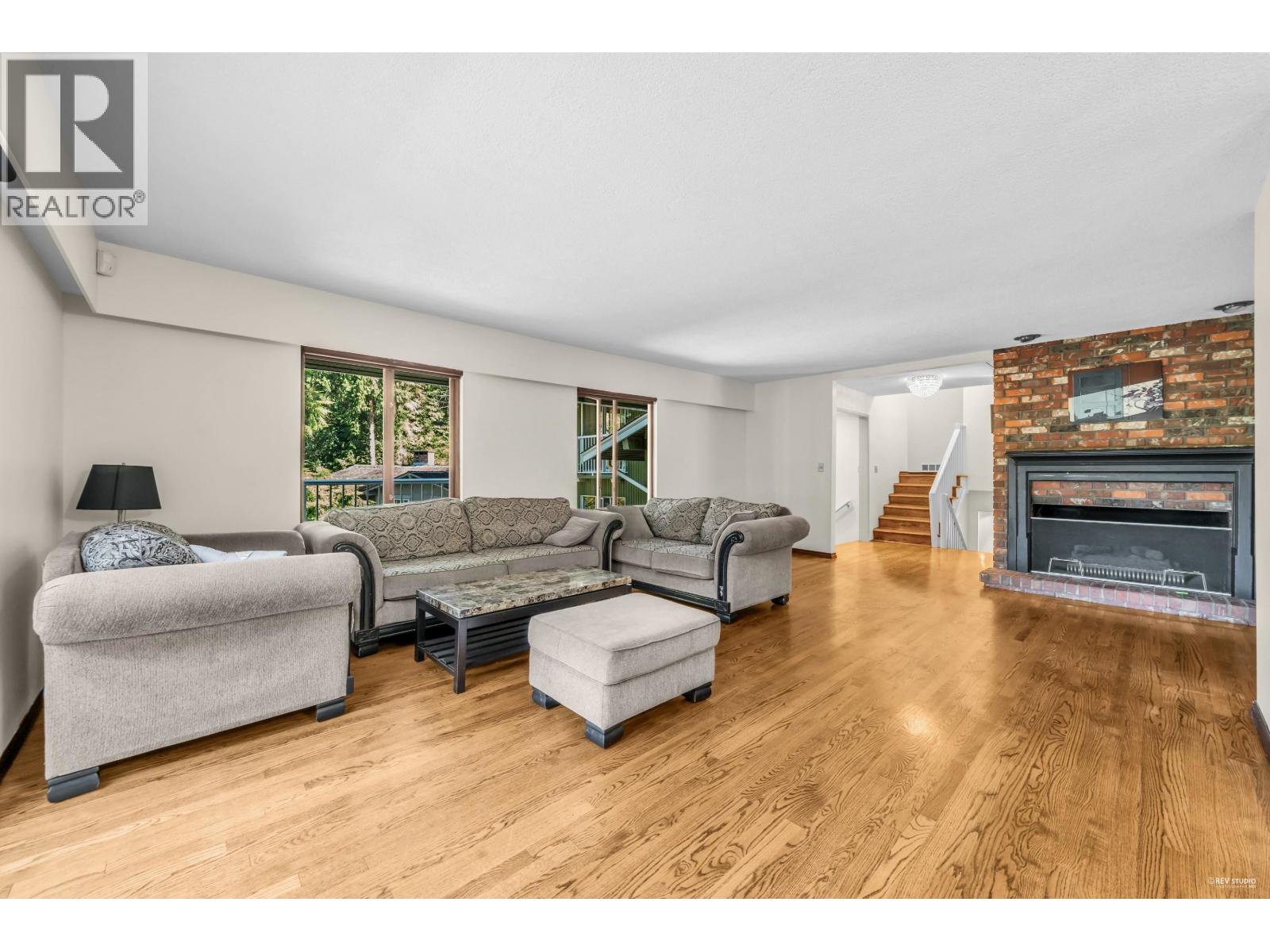 Photo 30 of 3845 Bayridge Avenue, West Vancouver BC