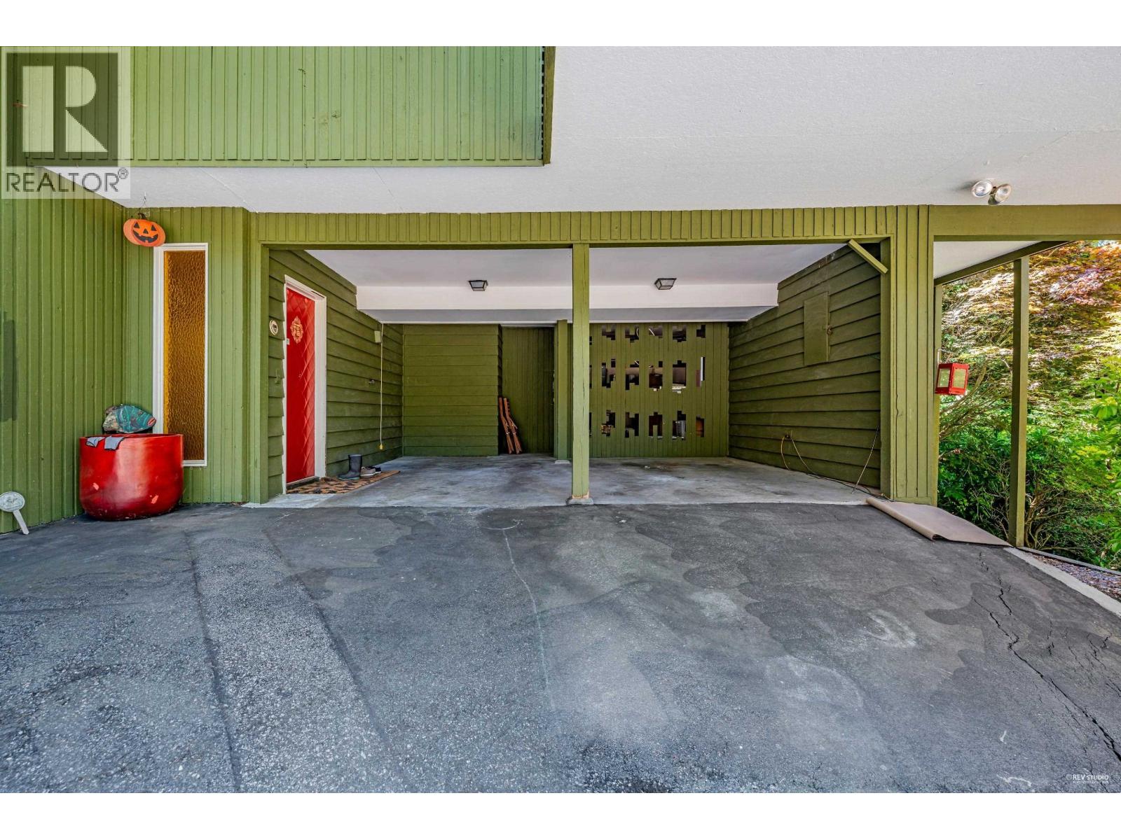 Photo 36 of 3845 Bayridge Avenue, West Vancouver BC