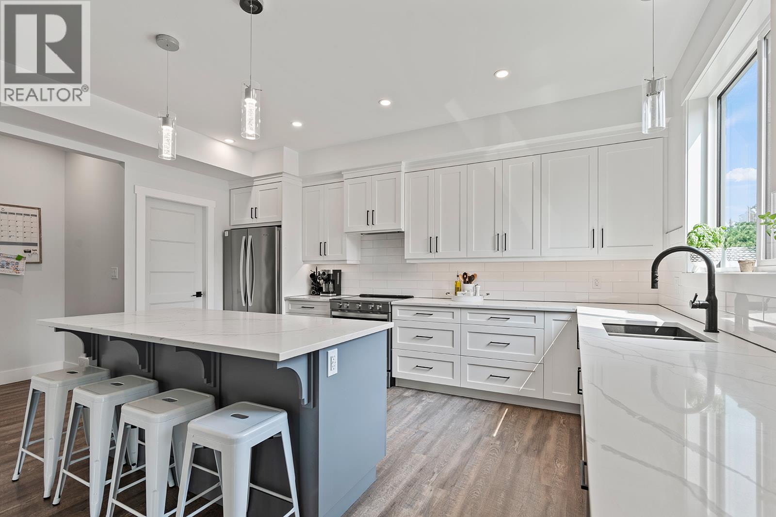 1 1441 20 Avenue Southeast, Salmon Arm