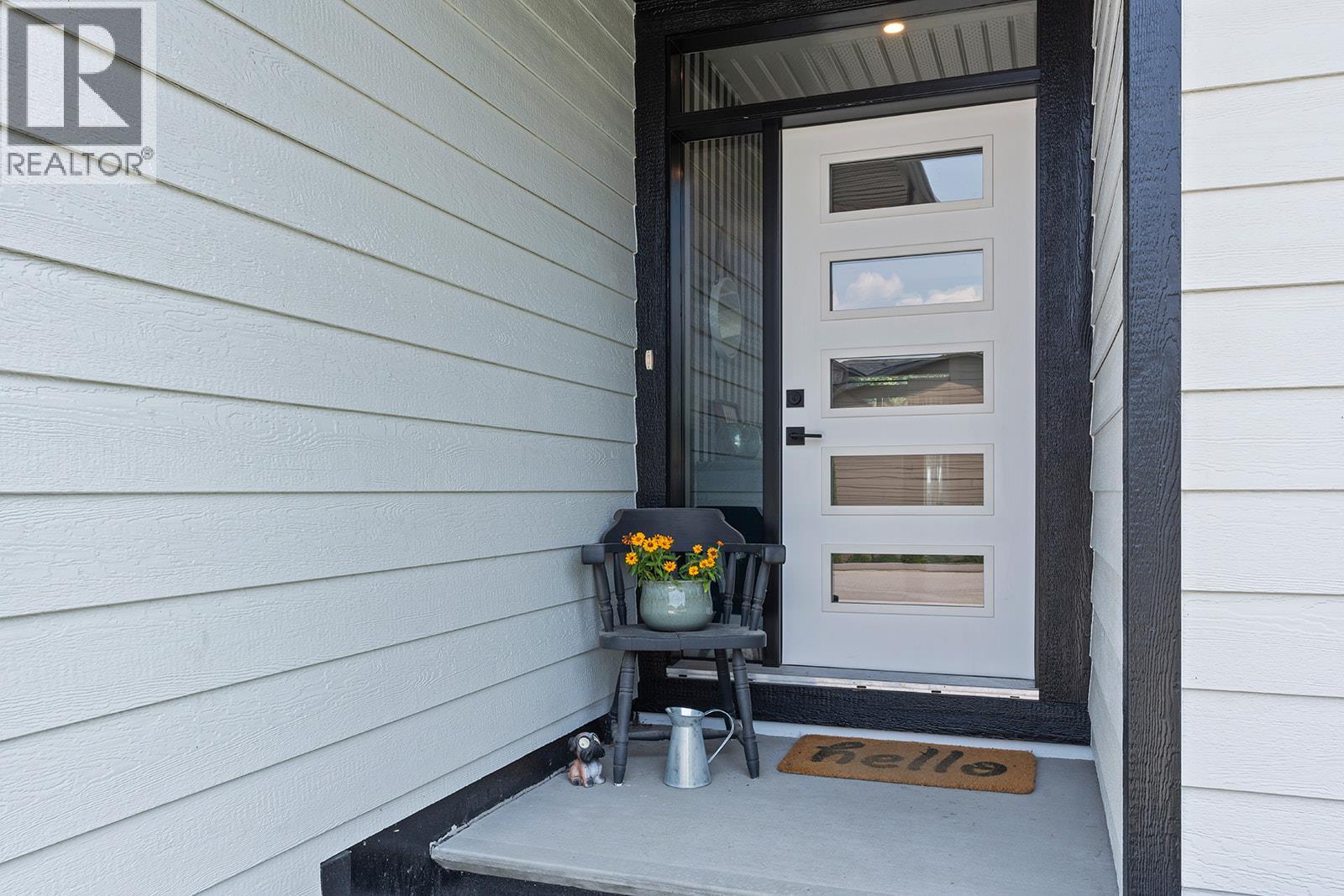 1 1441 20 Avenue Southeast, Salmon Arm