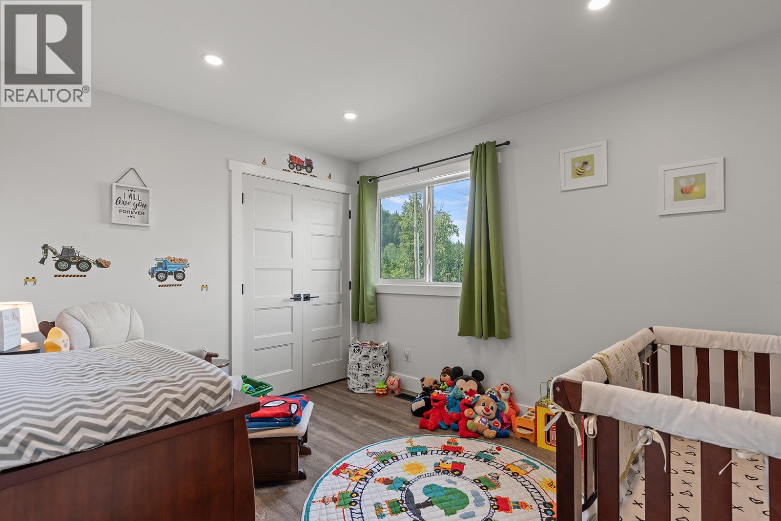 1 1441 20 Avenue Southeast, Salmon Arm
