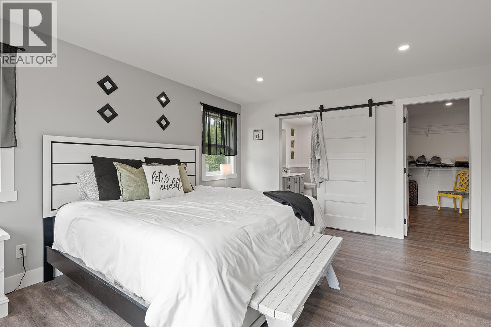 1 1441 20 Avenue Southeast, Salmon Arm