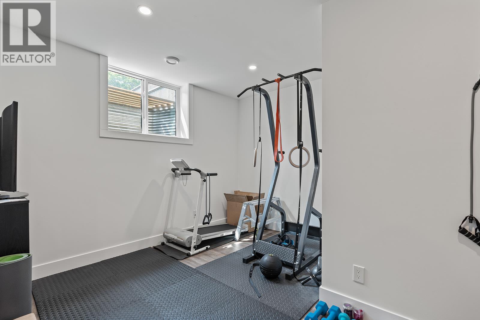 1 1441 20 Avenue Southeast, Salmon Arm