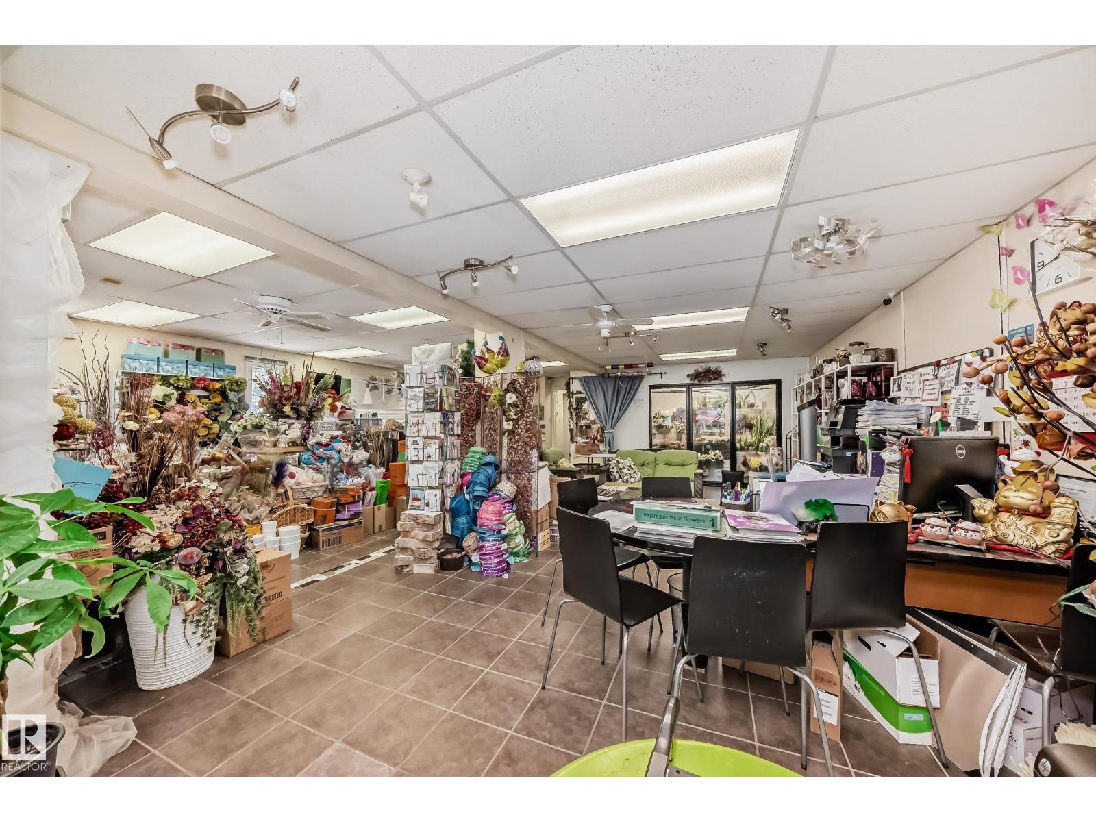 Photo 19 of 10867 97 St Nw, Edmonton AB
