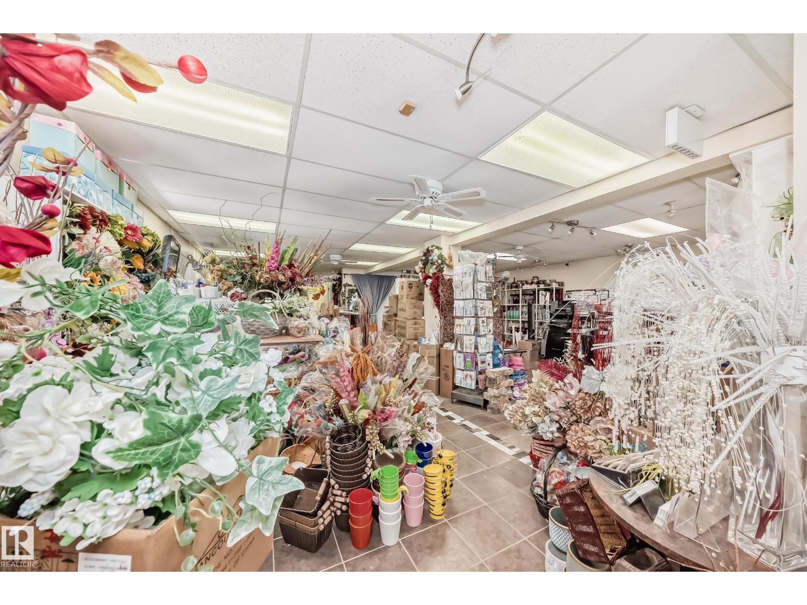 Photo 7 of 10867 97 St Nw, Edmonton AB