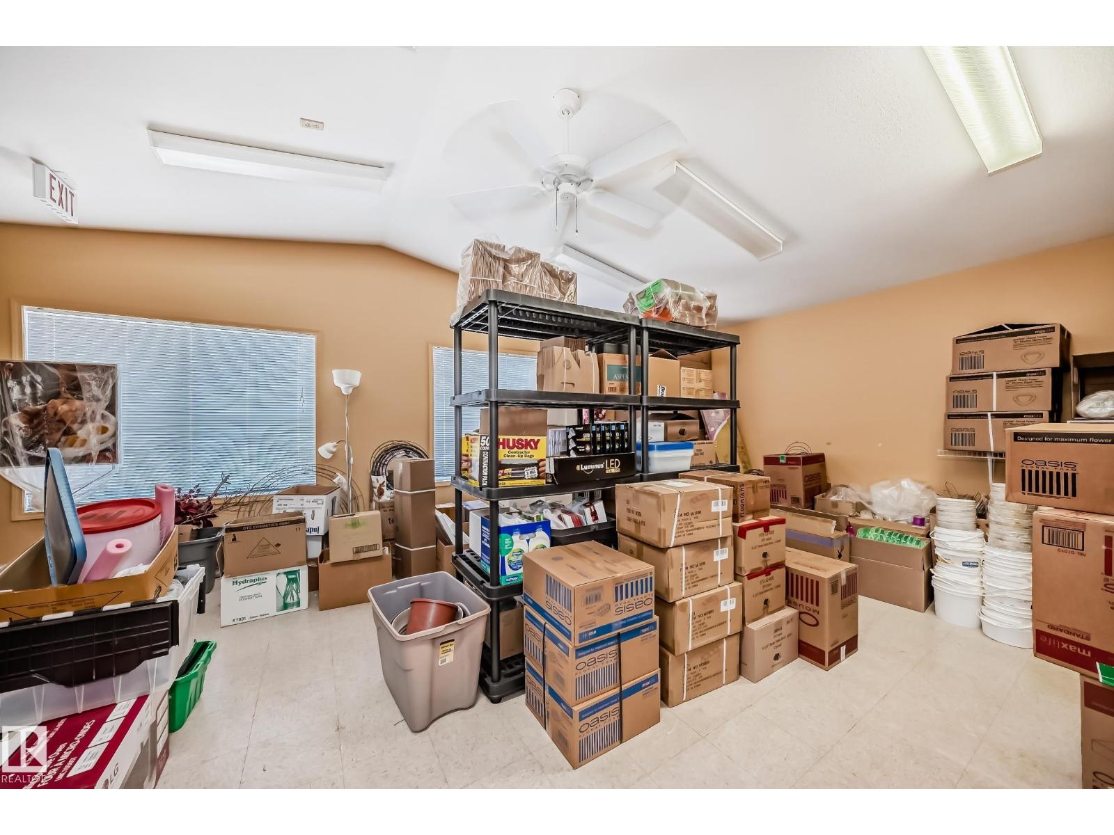 Photo 16 of 10867 97 St Nw, Edmonton AB