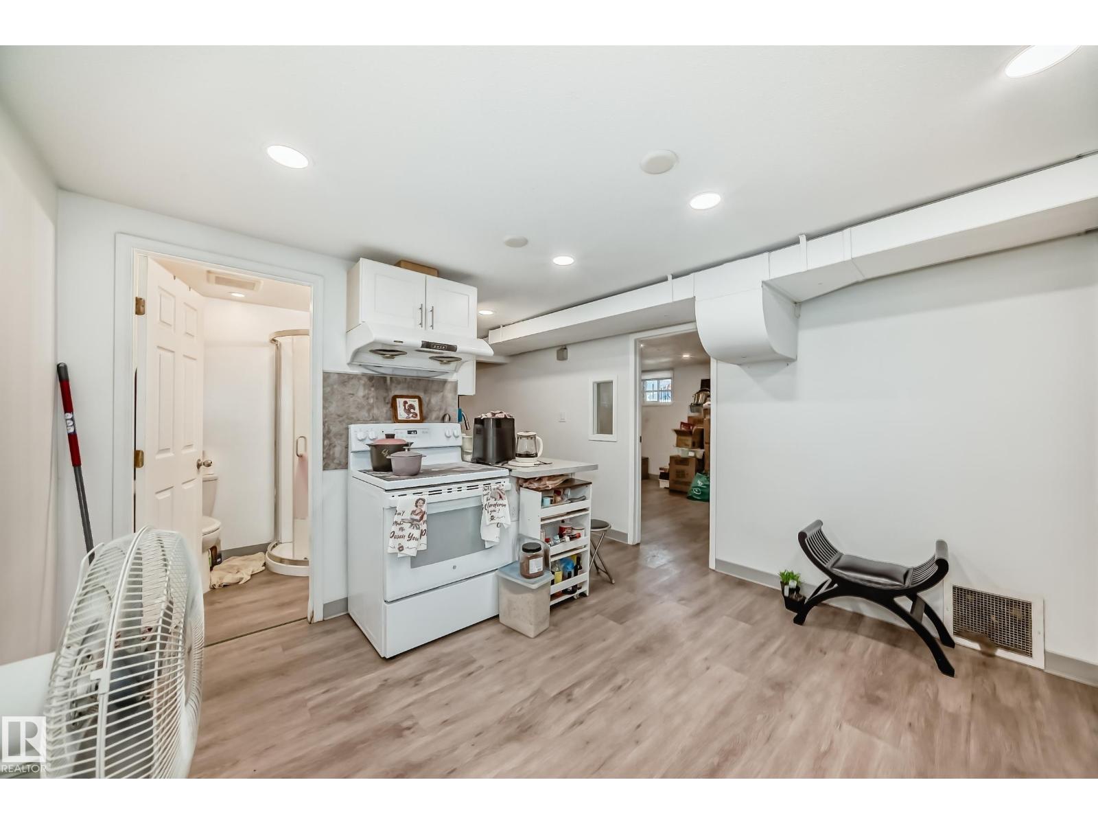 Photo 51 of 10867 97 St Nw, Edmonton AB