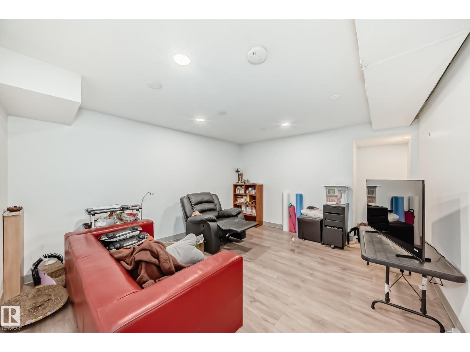 Photo 49 of 10867 97 St Nw, Edmonton AB